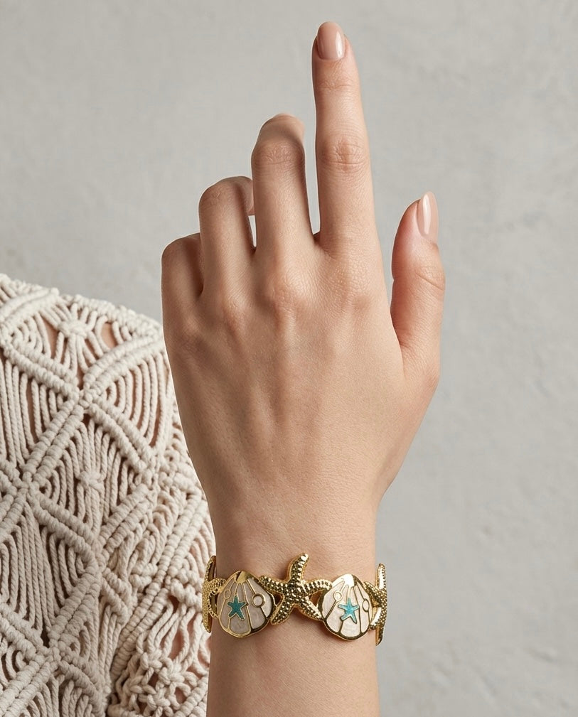 Seashell Summer Free Size Cuff