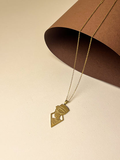 Desert Queen Medallion