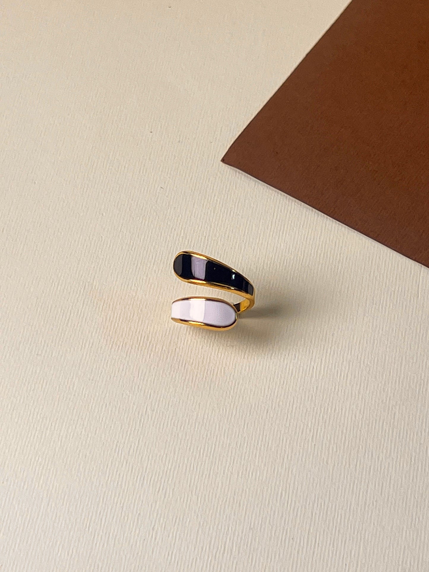 Midnight Crest Coil Ring